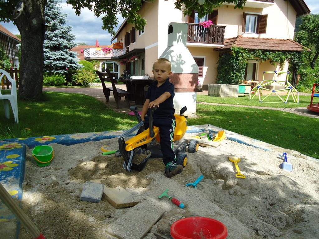 Erlebnisbauernhof Tschom Sankt Kanzian am Klopeiner See Ngoại thất bức ảnh